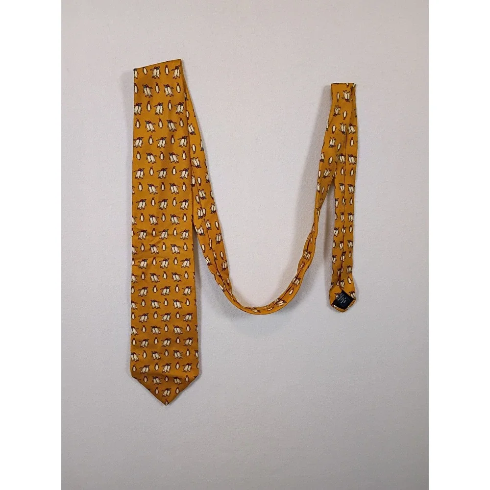 Preppy Brooks Brothers Makers Mens OS Gold Silk Penguin Animal Print Necktie